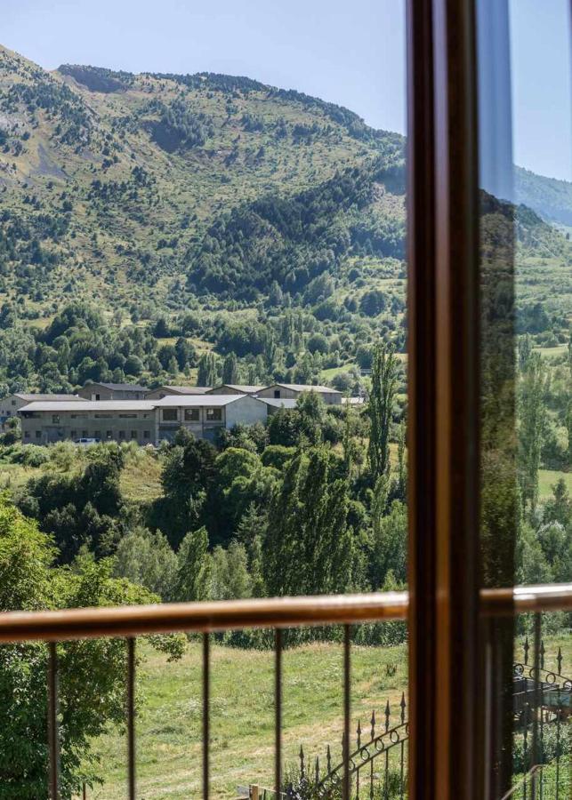 El Balcon Familiar Del Pacino Leilighet Sallent de Gállego Eksteriør bilde